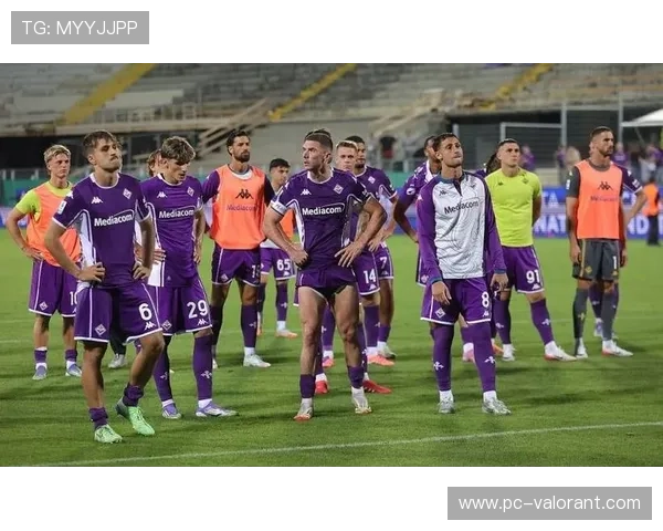 热那亚vs佛罗伦萨：攻防哲学碰撞，反击与控球的较量